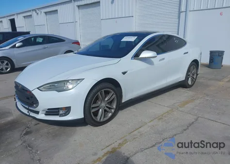 2015 Tesla Model S 60/70/85 z USA, uszkodzony, nr VIN 5YJSA1H14FFP73296